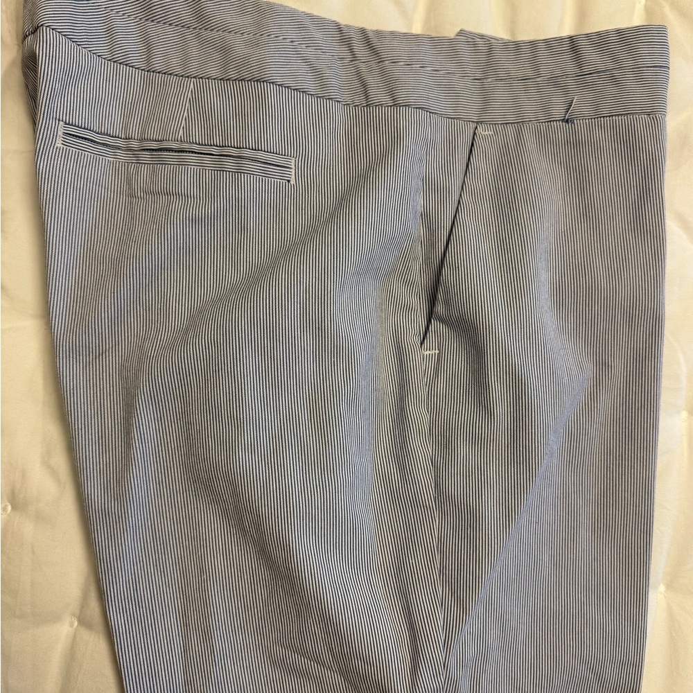 Attention cropped pants